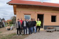 Viele Personen aus Viechtafell überzeugten sich vom Baufortschritt.